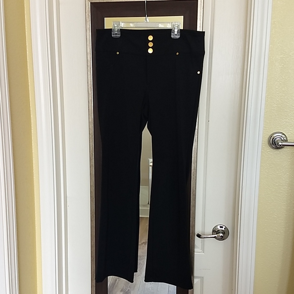 Thalia Sodi pants